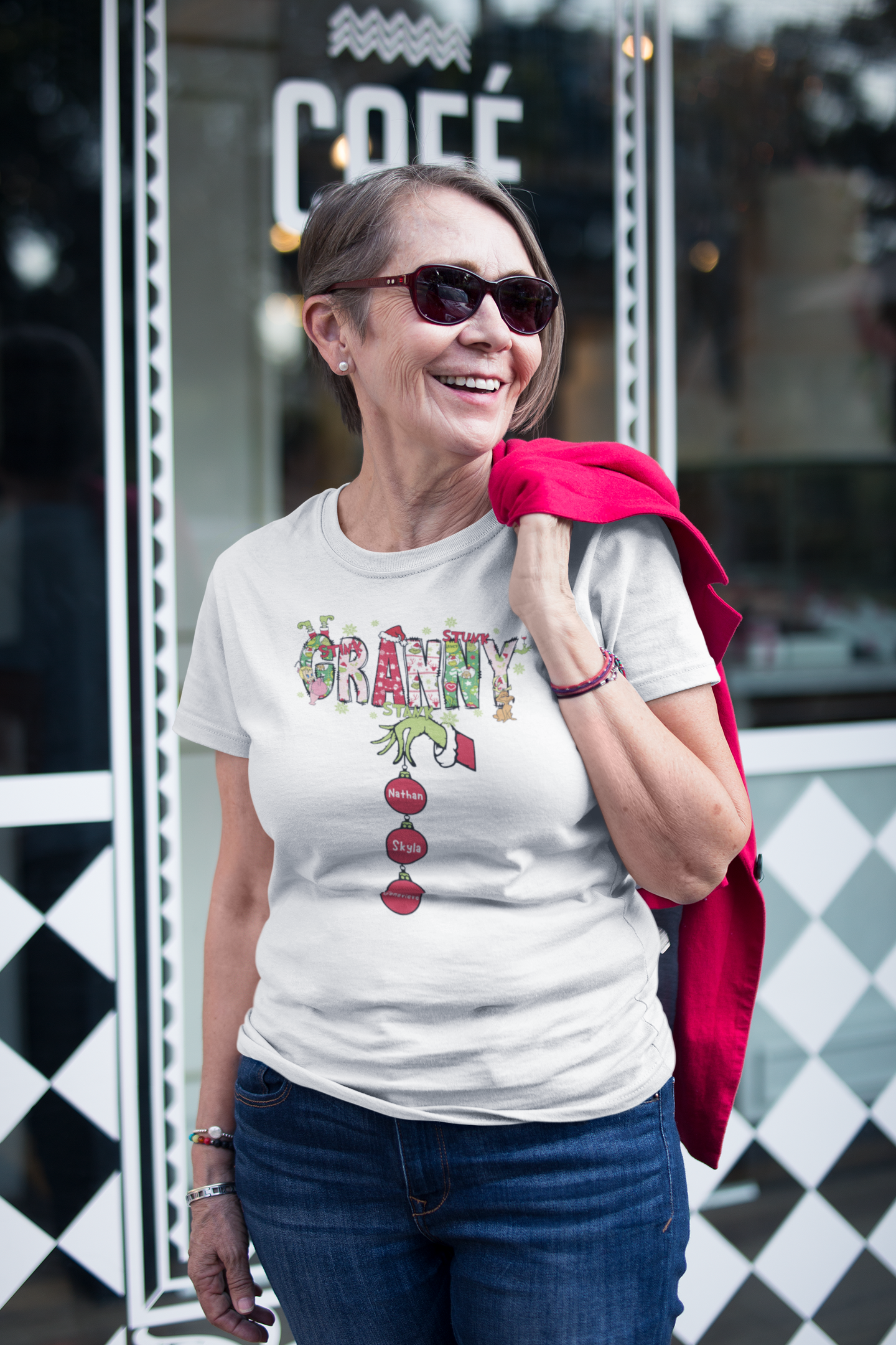 Custom “Granny” Grinch T-Shirt – Personalized Kids’ Names Christmas Tee